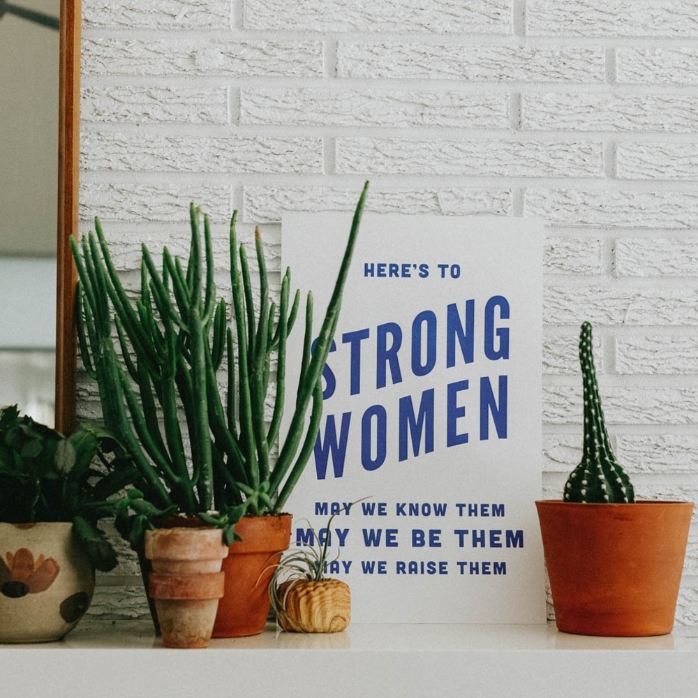 Strong women print